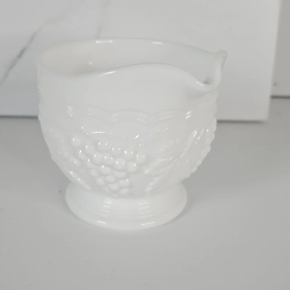 Indiana Glass Colony Vintage‎ Milk Glass Creamer Harvest Grape Vine Cottage Core